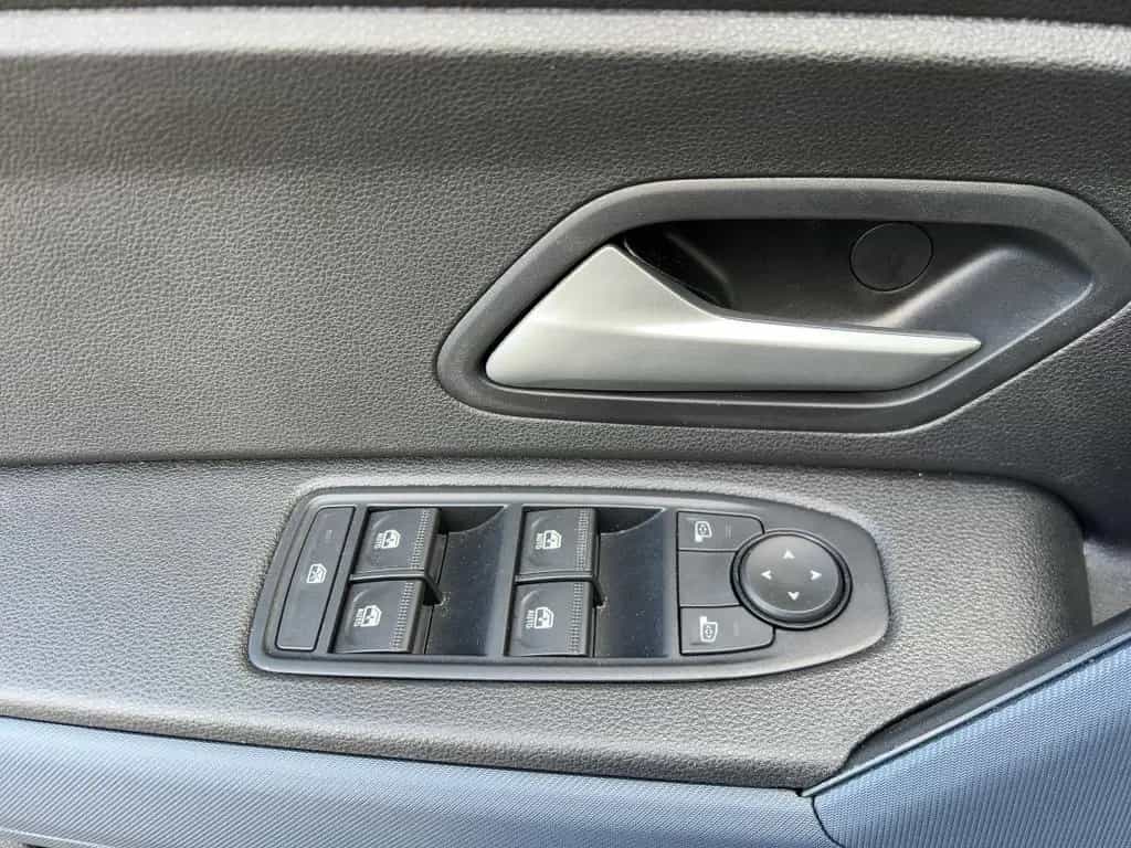 Dacia Duster Neuer Expression TCe 130 Apple CarPlay PD 04/2025-photo-16
