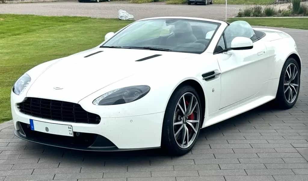 Aston Martin V8 Vantage in Neuwagenzustand 09/2015-photo-0