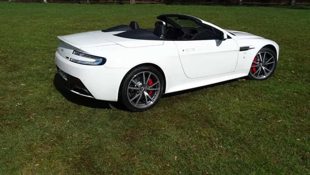 Aston Martin V8 Vantage in Neuwagenzustand 09/2015-photo-10