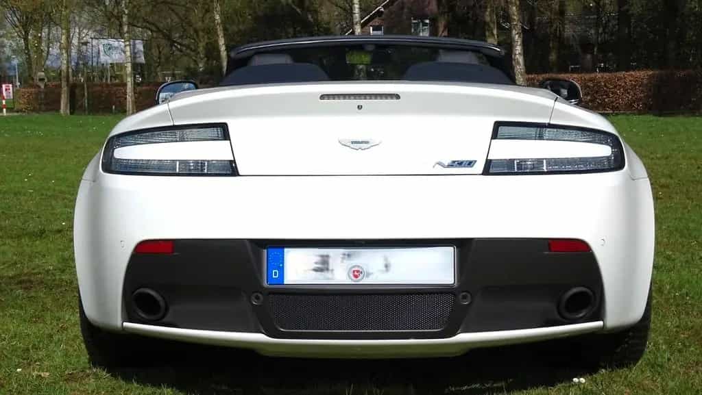 Aston Martin V8 Vantage in Neuwagenzustand 09/2015-photo-11
