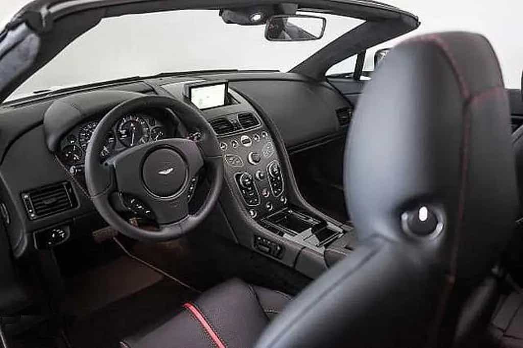 Aston Martin V8 Vantage in Neuwagenzustand 09/2015-photo-4