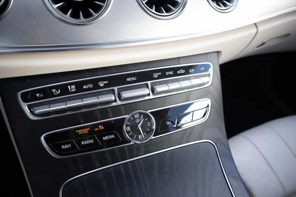 Mercedes-Benz E-Class 200 COUPE, PANO, BURMESTER, 360° CAMERA, KEYLE 05/2017-photo-10