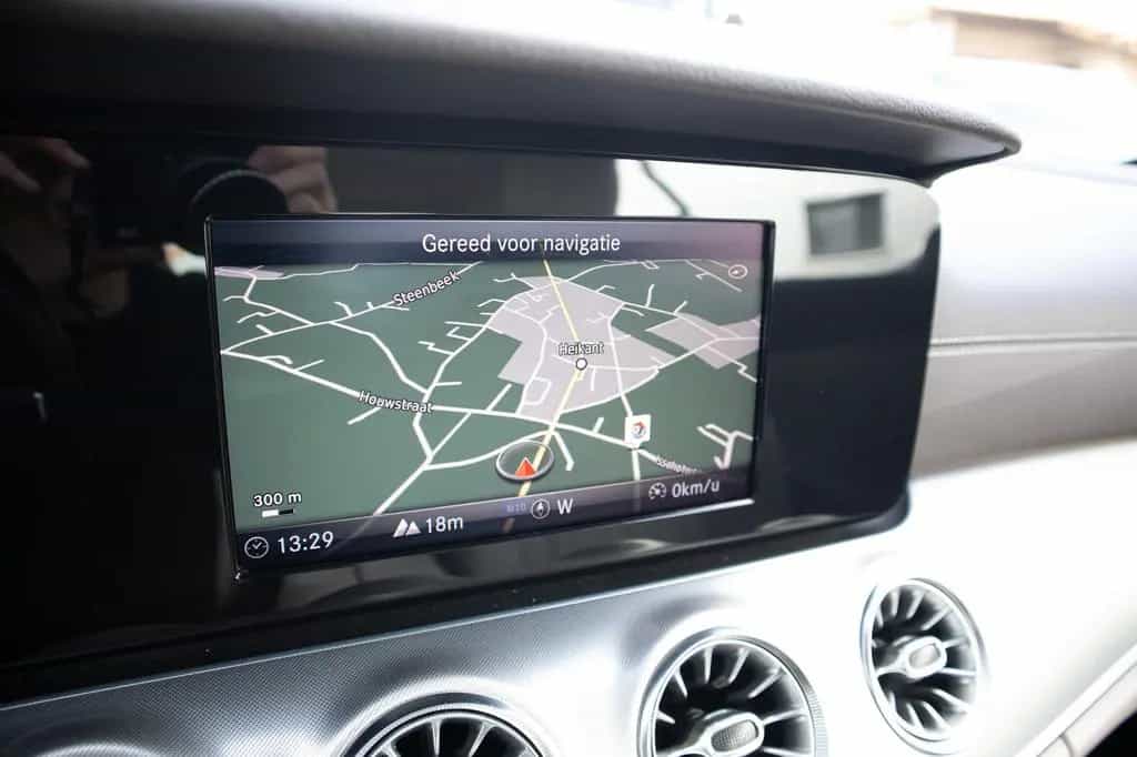 Mercedes-Benz E-Class 200 COUPE, PANO, BURMESTER, 360° CAMERA, KEYLE 05/2017-photo-17