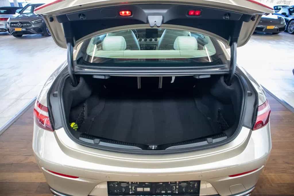Mercedes-Benz E-Class 200 COUPE, PANO, BURMESTER, 360° CAMERA, KEYLE 05/2017-photo-26