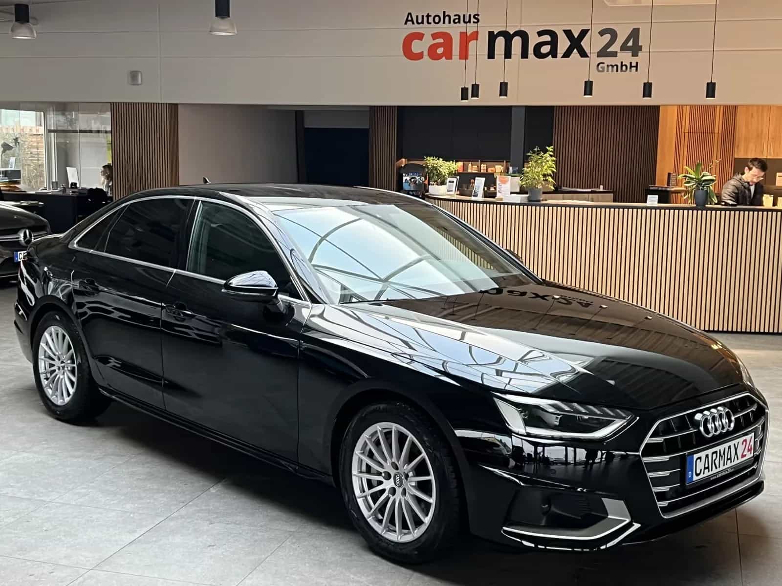 Audi A4 03/2021-photo-0