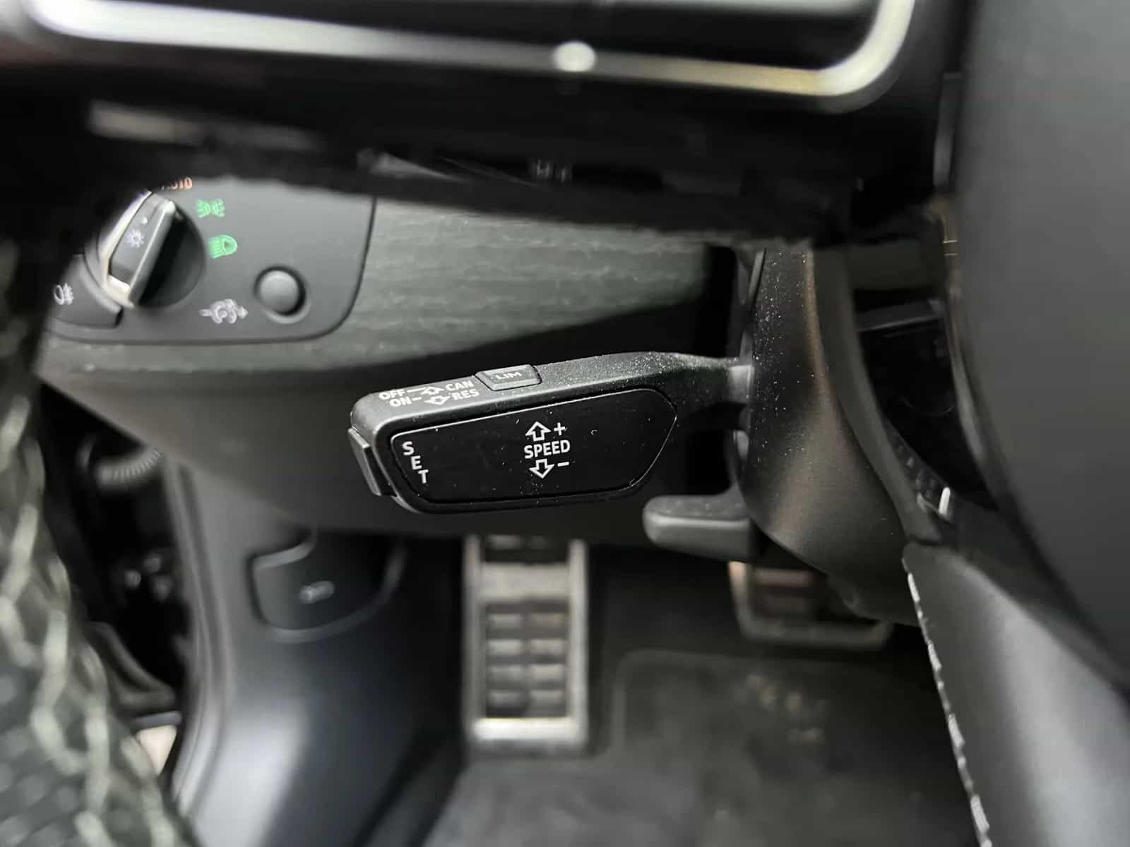 Audi A4 03/2021-photo-15