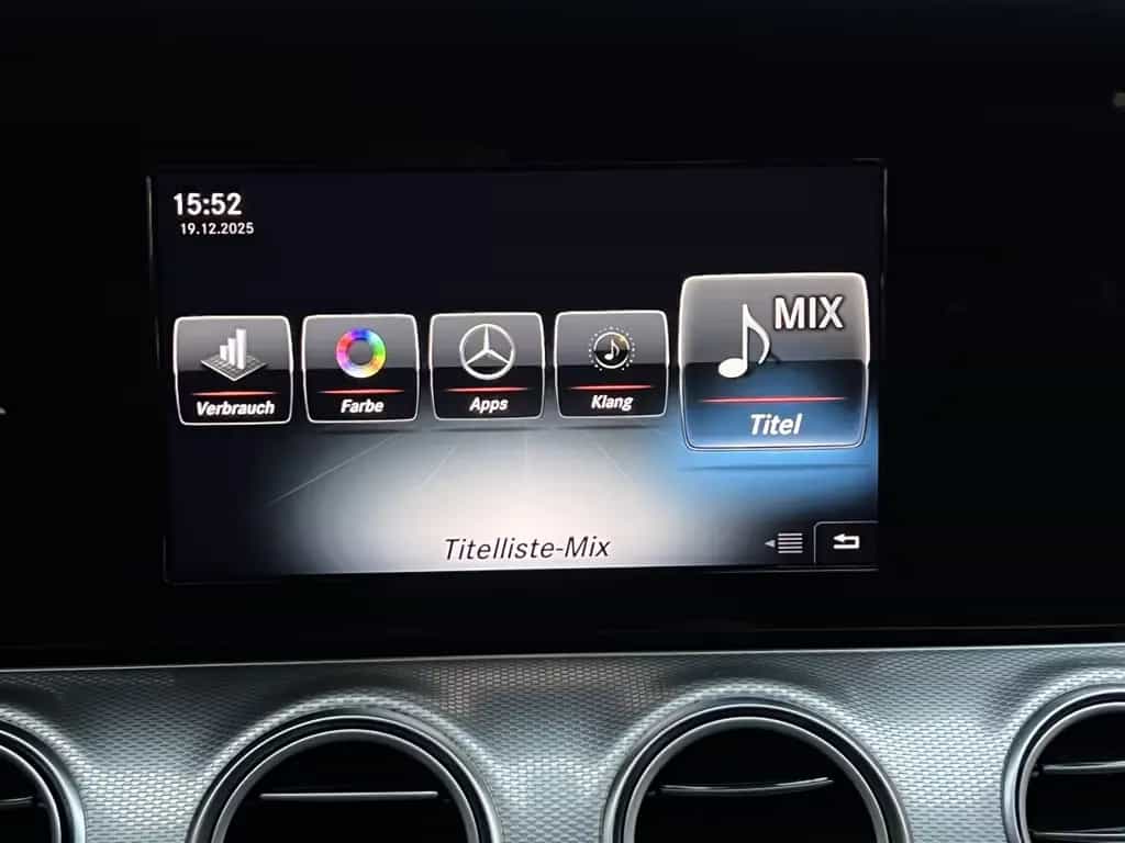 Mercedes-Benz E-Class E220d AMG-Line Navi Kamera Burmester LED 01/2018-photo-14