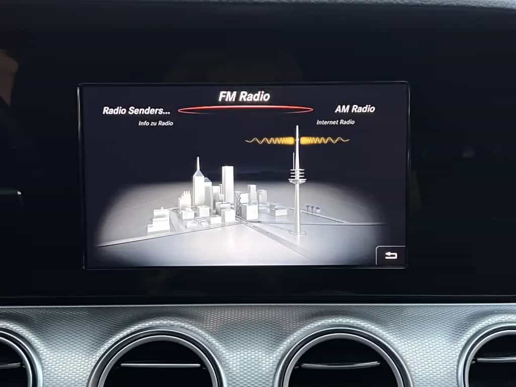 Mercedes-Benz E-Class E220d AMG-Line Navi Kamera Burmester LED 01/2018-photo-17