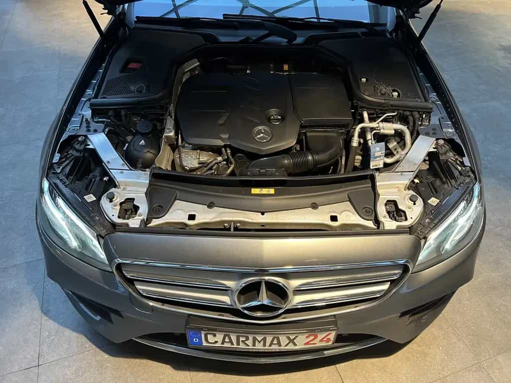 Mercedes-Benz E-Class E220d AMG-Line Navi Kamera Burmester LED 01/2018-photo-37