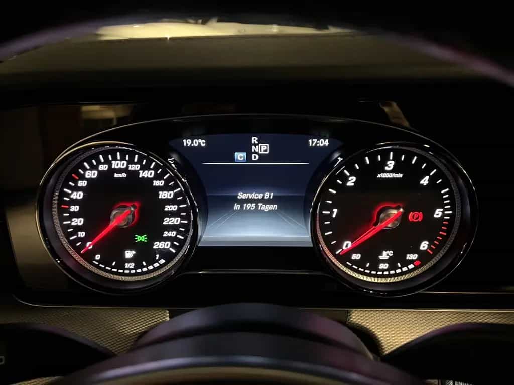 Mercedes-Benz E-Class E220d AMG-Line Navi Kamera Burmester LED 01/2018-photo-40