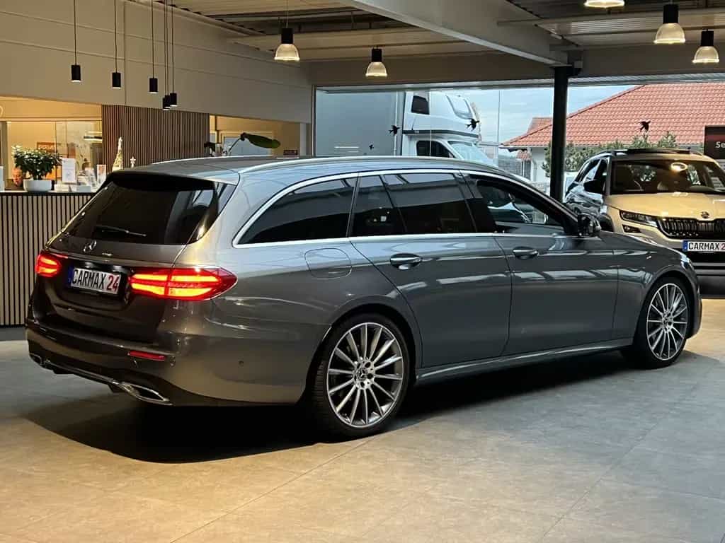 Mercedes-Benz E-Class E220d AMG-Line Navi Kamera Burmester LED 01/2018-photo-5