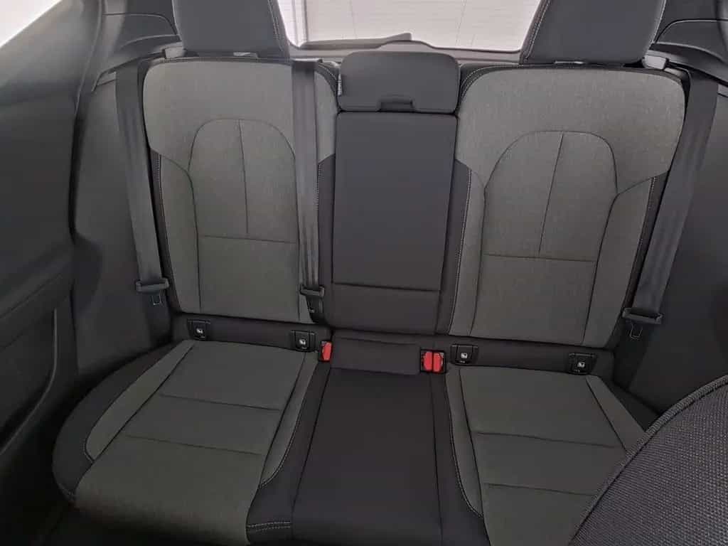 Volvo XC40 B3 Core 2WD 08/2025-photo-11