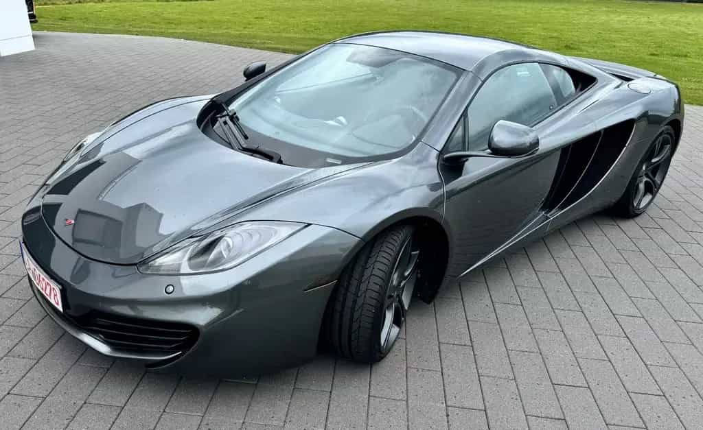 McLaren MP4-12C 3.8 V8  Traumfahrzeug 12/2011-photo-0