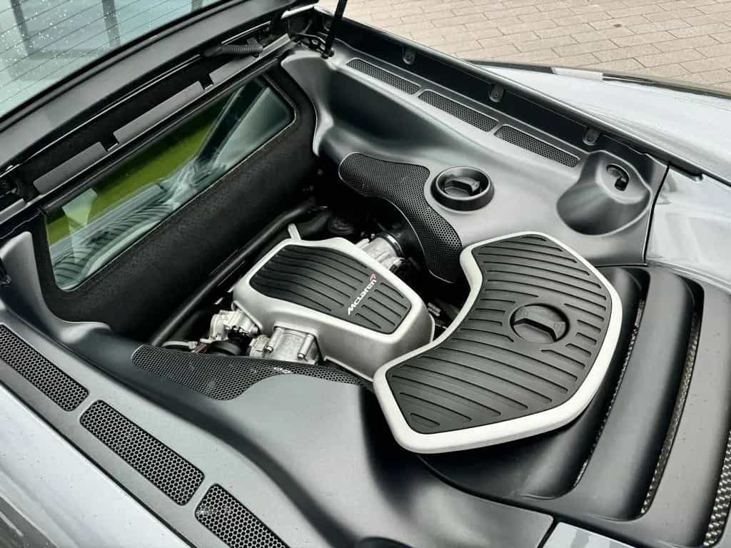 McLaren MP4-12C 3.8 V8  Traumfahrzeug 12/2011-photo-12