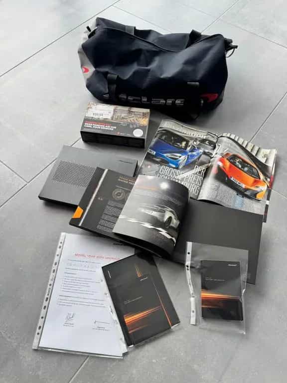McLaren MP4-12C 3.8 V8  Traumfahrzeug 12/2011-photo-14