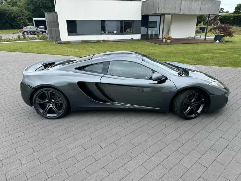 McLaren MP4-12C 3.8 V8  Traumfahrzeug 12/2011-photo-2