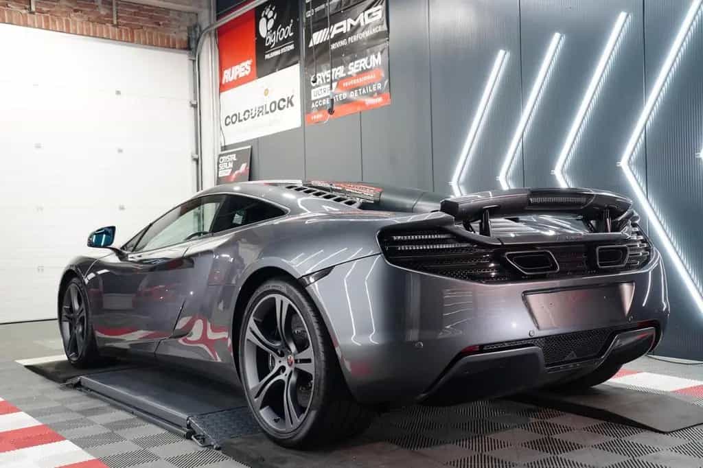 McLaren MP4-12C 3.8 V8  Traumfahrzeug 12/2011-photo-6