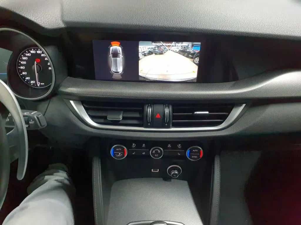 Alfa Romeo Stelvio 2.2 D 16V AT8 Q4 Veloce PANO 03/2022-photo-13