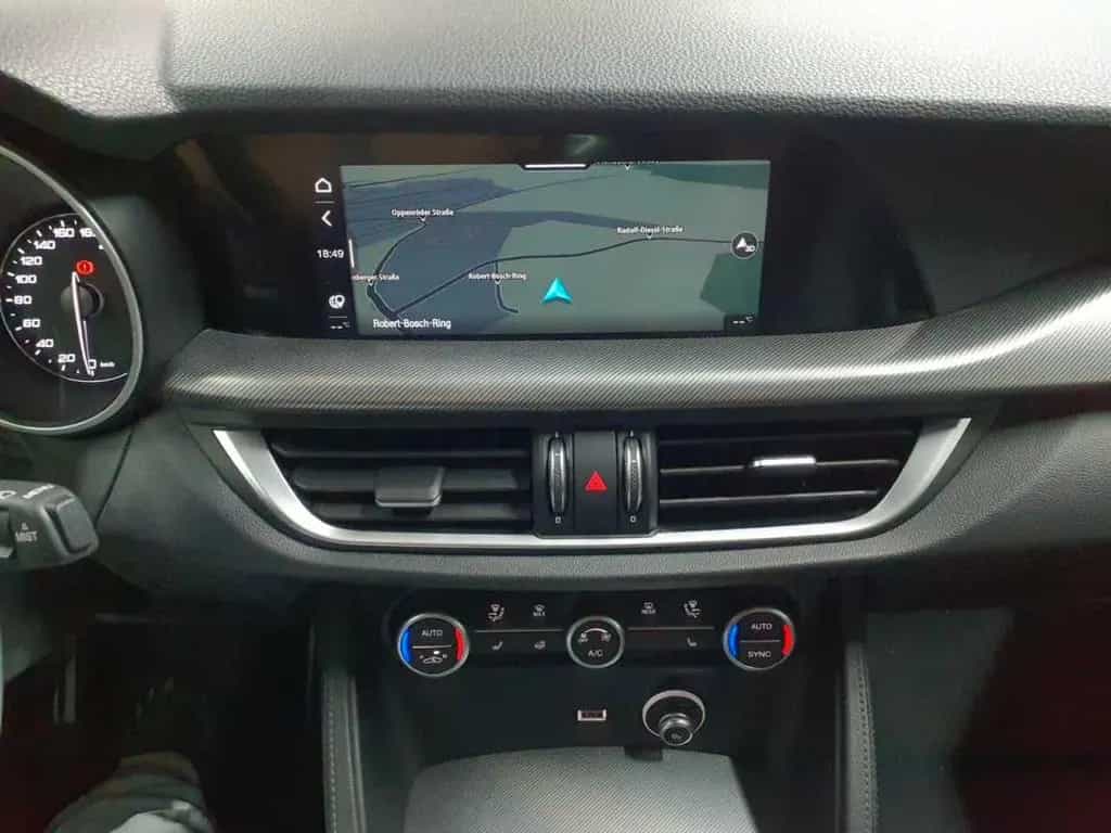 Alfa Romeo Stelvio 2.2 D 16V AT8 Q4 Veloce PANO 03/2022-photo-14