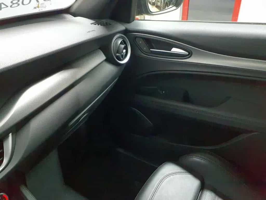 Alfa Romeo Stelvio 2.2 D 16V AT8 Q4 Veloce PANO 03/2022-photo-15