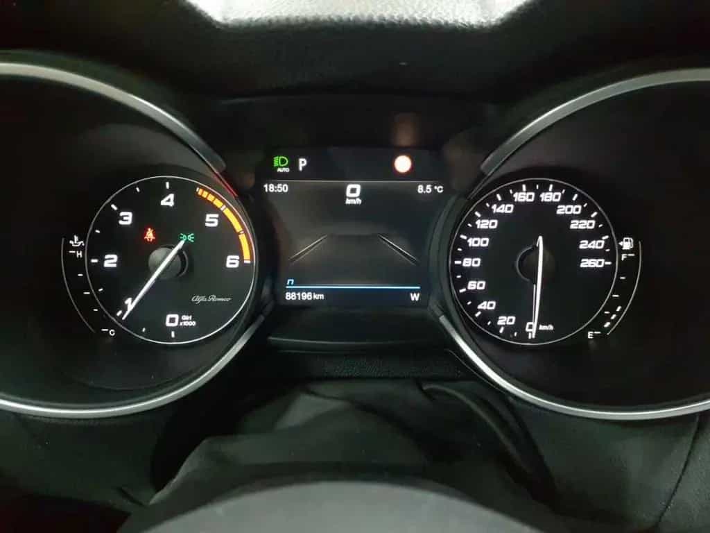 Alfa Romeo Stelvio 2.2 D 16V AT8 Q4 Veloce PANO 03/2022-photo-16