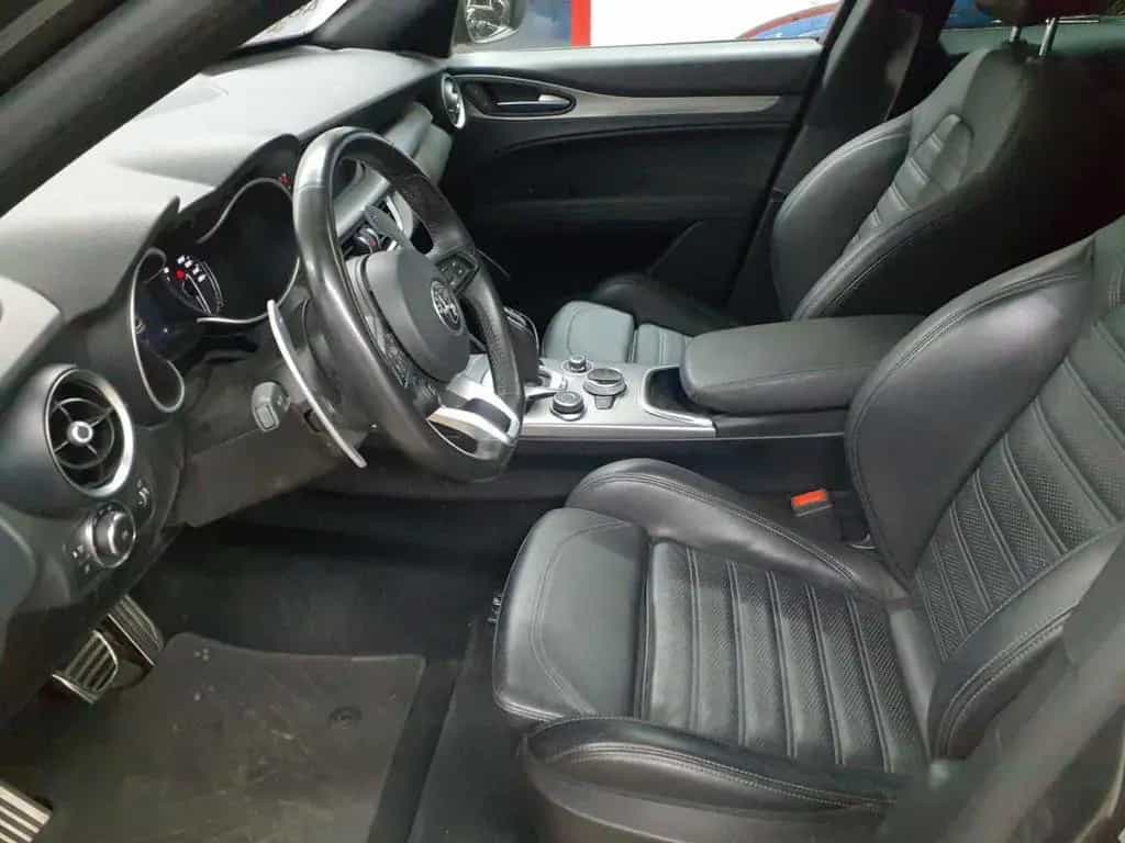 Alfa Romeo Stelvio 2.2 D 16V AT8 Q4 Veloce PANO 03/2022-photo-2