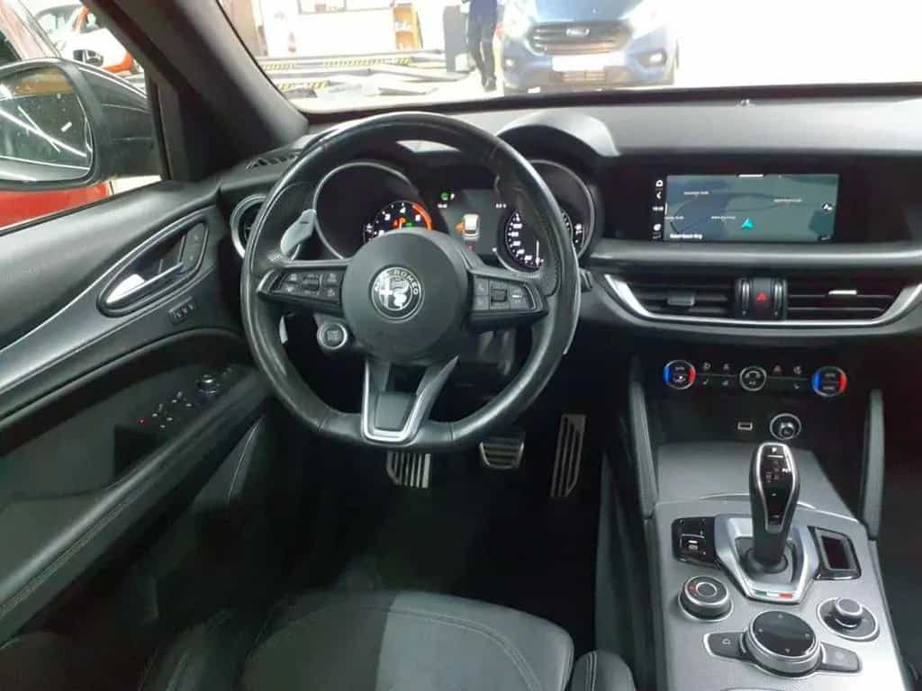 Alfa Romeo Stelvio 2.2 D 16V AT8 Q4 Veloce PANO 03/2022-photo-4