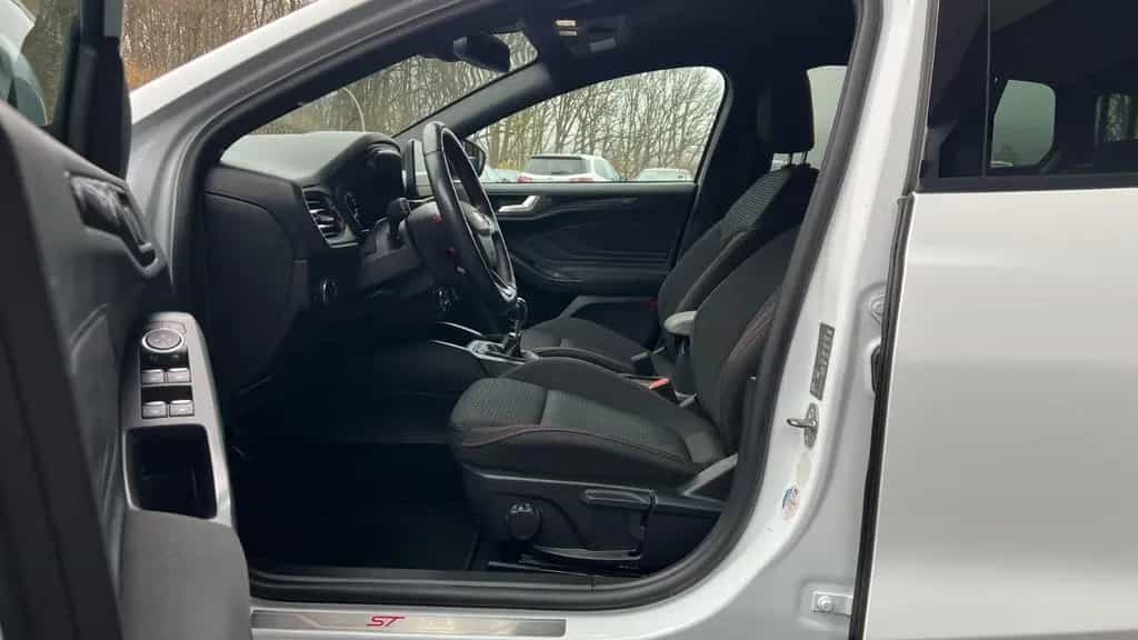 Ford Focus Turnier ST-Line * AHK * APP * ACC * LED 01/2020-photo-14