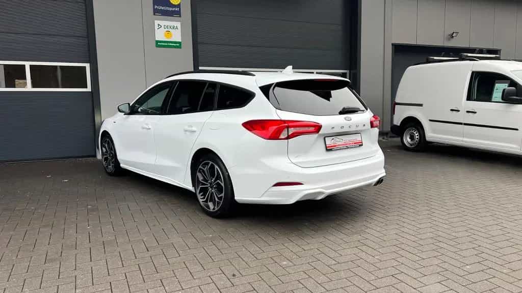 Ford Focus Turnier ST-Line * AHK * APP * ACC * LED 01/2020-photo-9