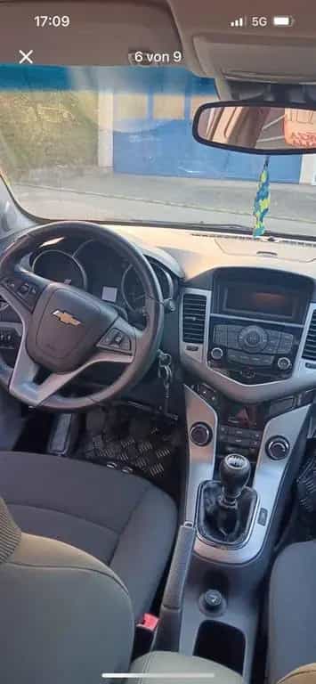 Chevrolet Cruze 02/2012-photo-11
