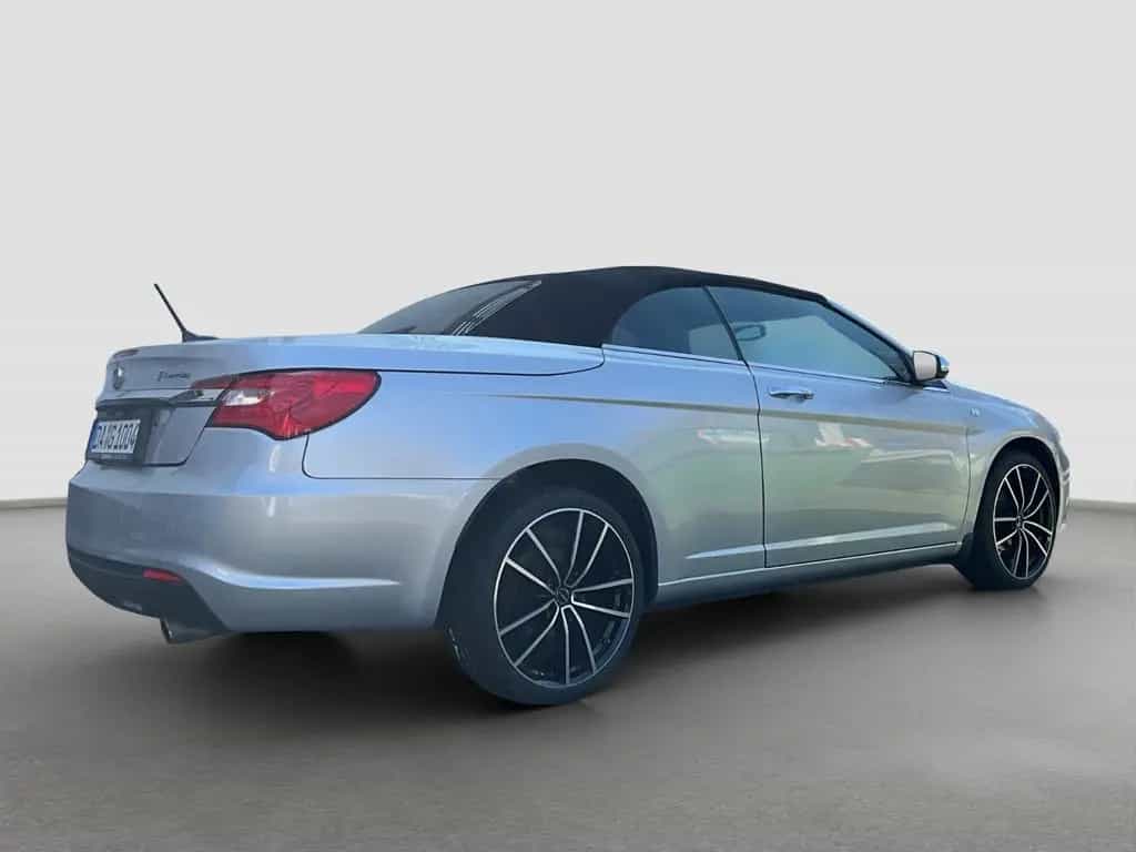 Lancia Flavia Cabrio Leder/Navi/Kamera/Klima/20-Zoll+++ 05/2012-photo-5