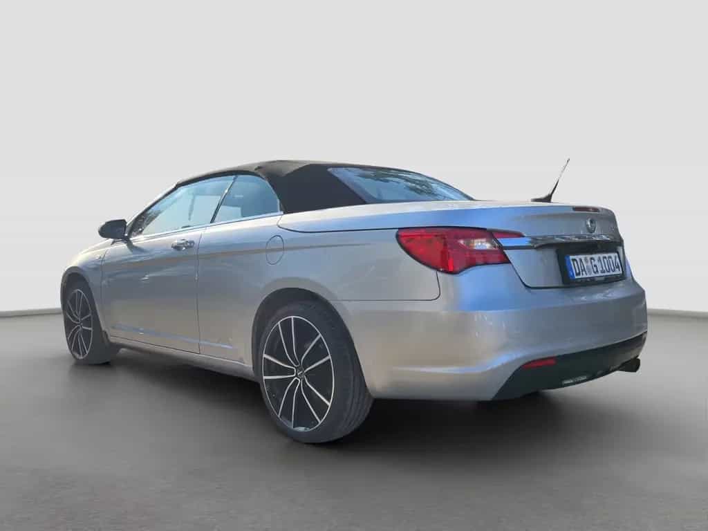 Lancia Flavia Cabrio Leder/Navi/Kamera/Klima/20-Zoll+++ 05/2012-photo-7
