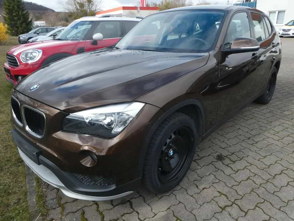 BMW X1 18 i sDrive 03/2015-photo-0