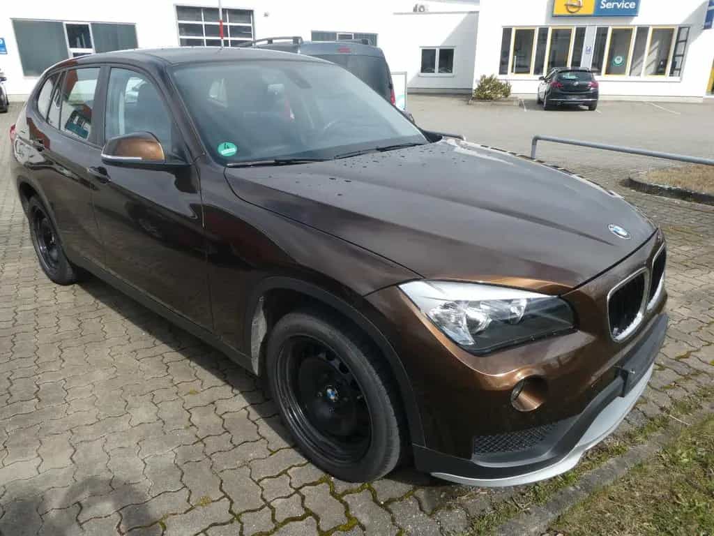 BMW X1 18 i sDrive 03/2015-photo-1