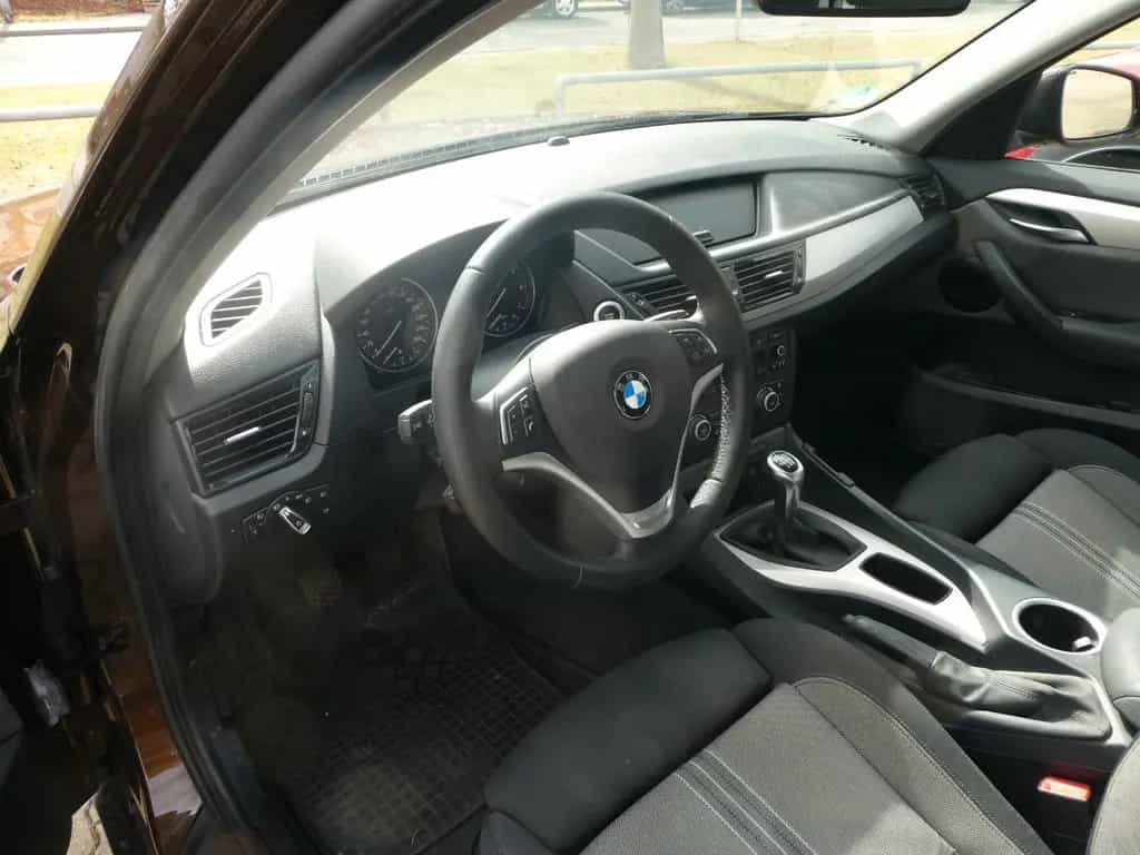 BMW X1 18 i sDrive 03/2015-photo-4