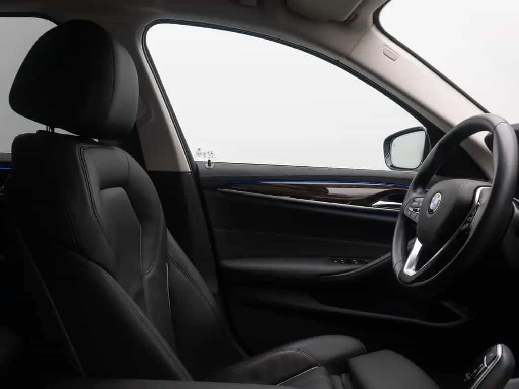 BMW 5 Series 530d xD Luxury Line DAB HUD Kamera Sport Alarm 11/2022-photo-36