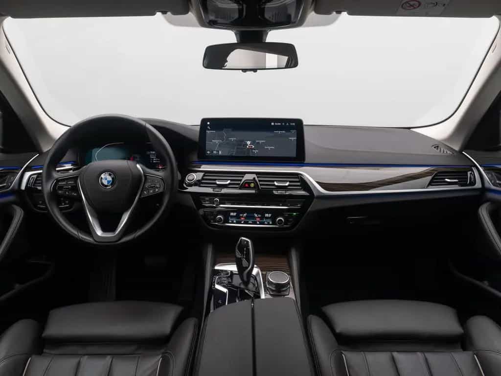 BMW 5 Series 530d xD Luxury Line DAB HUD Kamera Sport Alarm 11/2022-photo-39