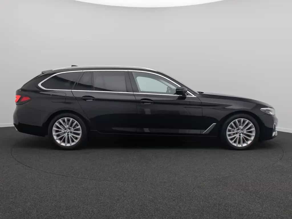 BMW 5 Series 530d xD Luxury Line DAB HUD Kamera Sport Alarm 11/2022-photo-4