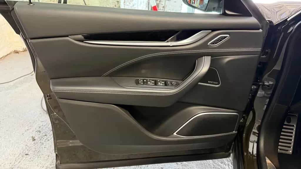 Maserati Levante Diesel 3.0 V6, Jahreswagenzustand, SH, 12/2017-photo-11