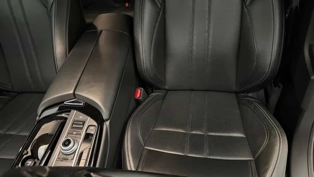 Maserati Levante Diesel 3.0 V6, Jahreswagenzustand, SH, 12/2017-photo-9