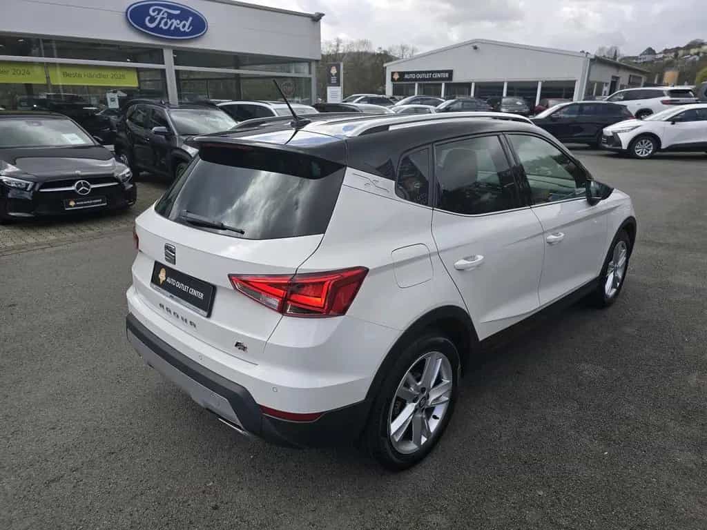 Seat Arona FR*LED*NAVIGATION*PDC*SITZHEIZUNG* 08/2019-photo-17