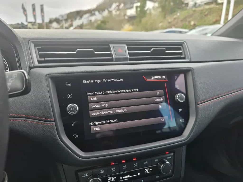 Seat Arona FR*LED*NAVIGATION*PDC*SITZHEIZUNG* 08/2019-photo-7