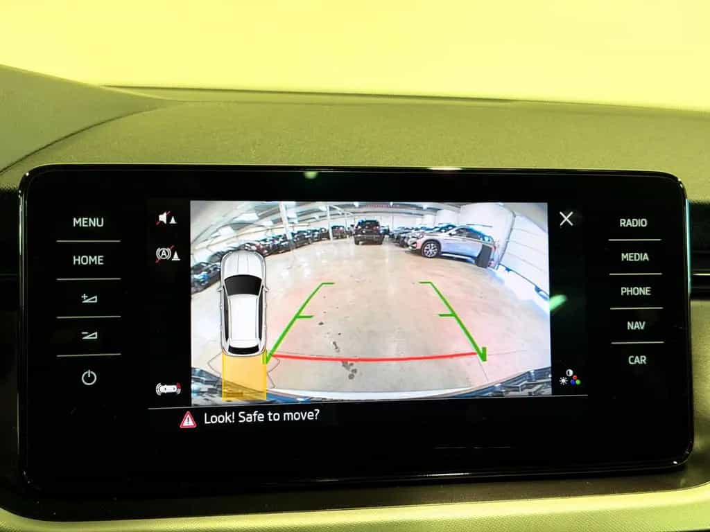 Skoda Kamiq 1.0 TSI Ambition Pano ACC Camera VirCock 04/2022-photo-18