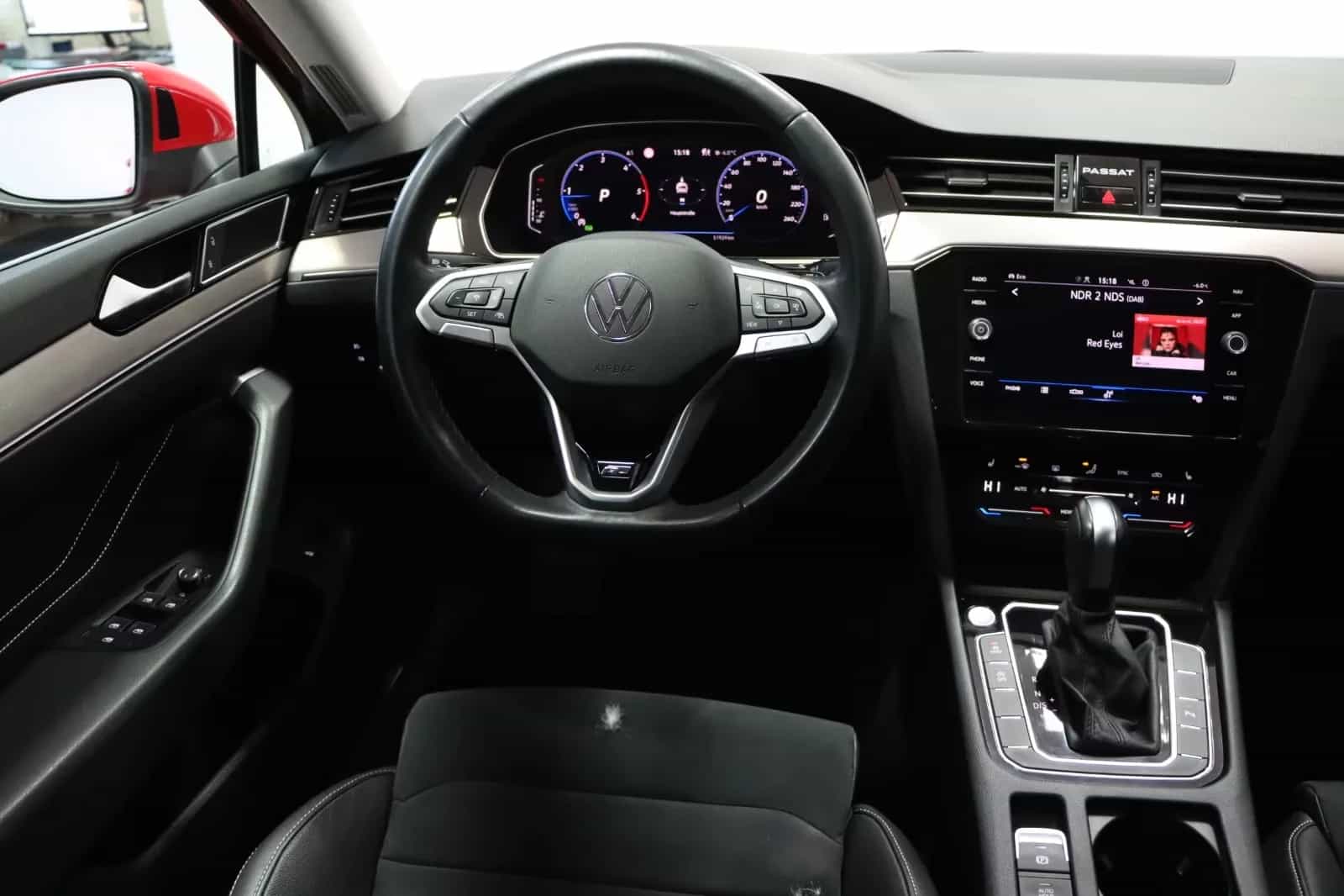 Volkswagen Passat Variant 03/2022-photo-10