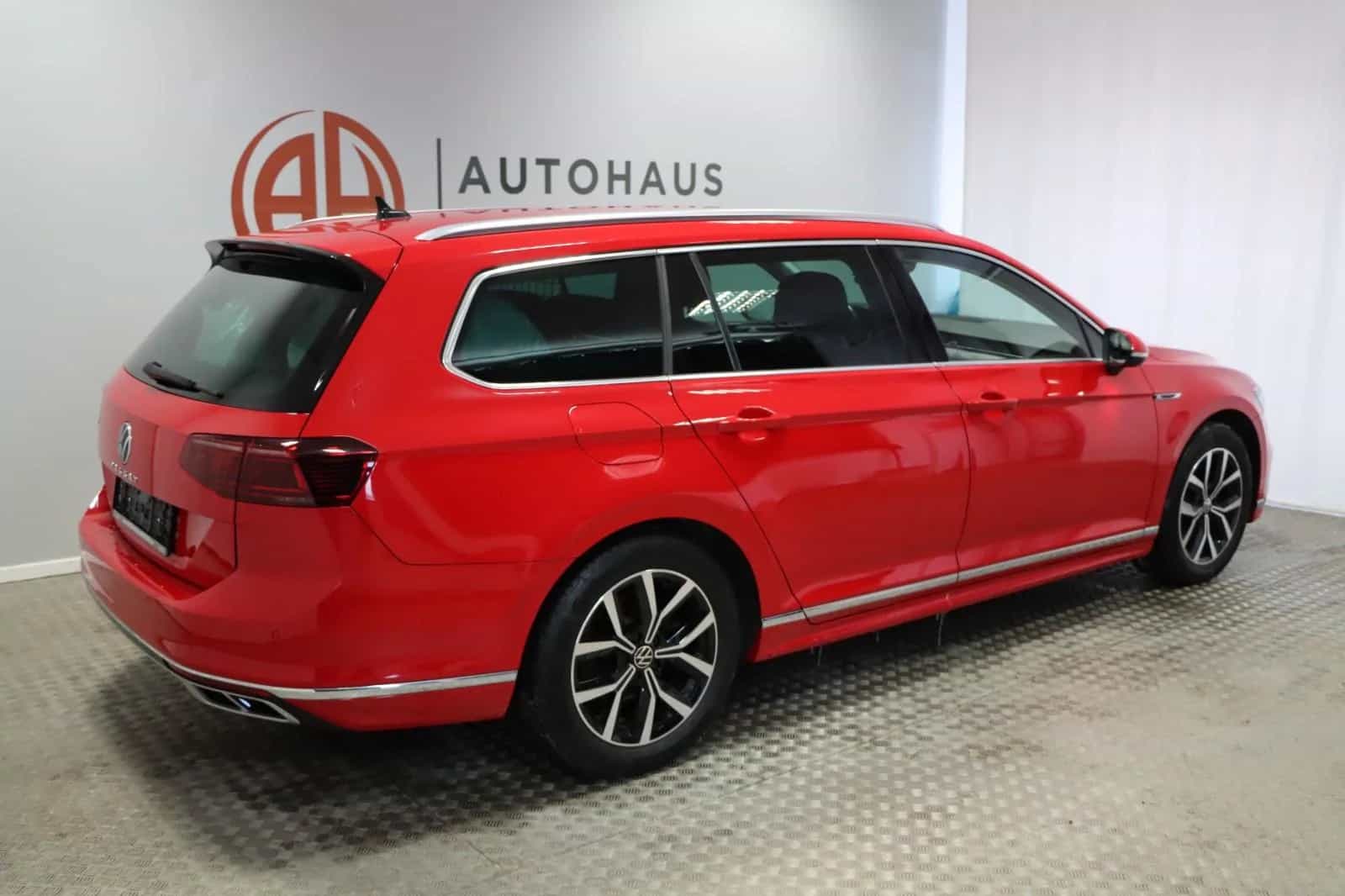 Volkswagen Passat Variant 03/2022-photo-4