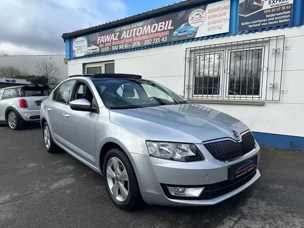 Skoda Octavia Elegance *PANO*PDC*STH*NAVI 01/2014-photo-0