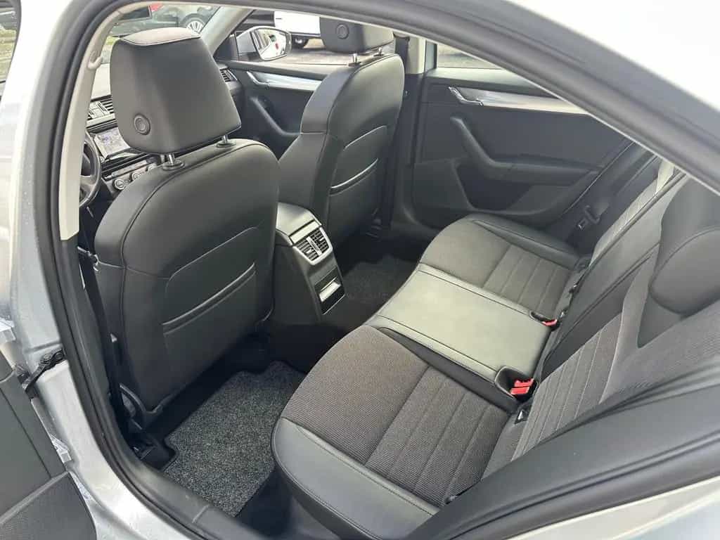 Skoda Octavia Elegance *PANO*PDC*STH*NAVI 01/2014-photo-4