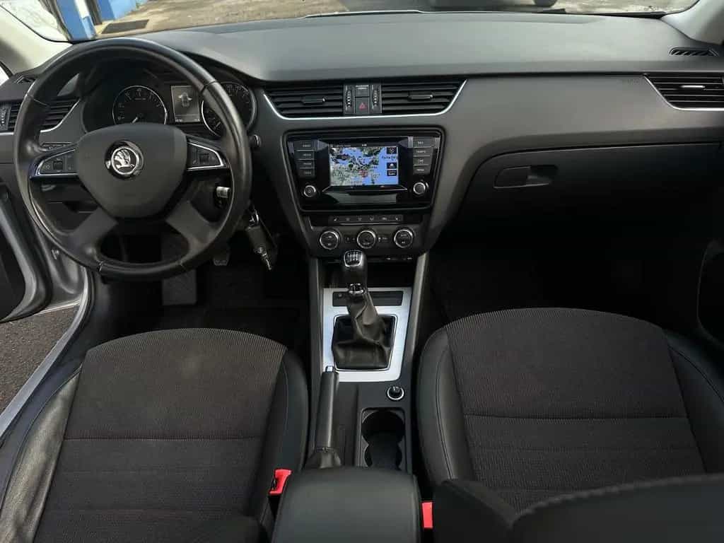Skoda Octavia Elegance *PANO*PDC*STH*NAVI 01/2014-photo-8