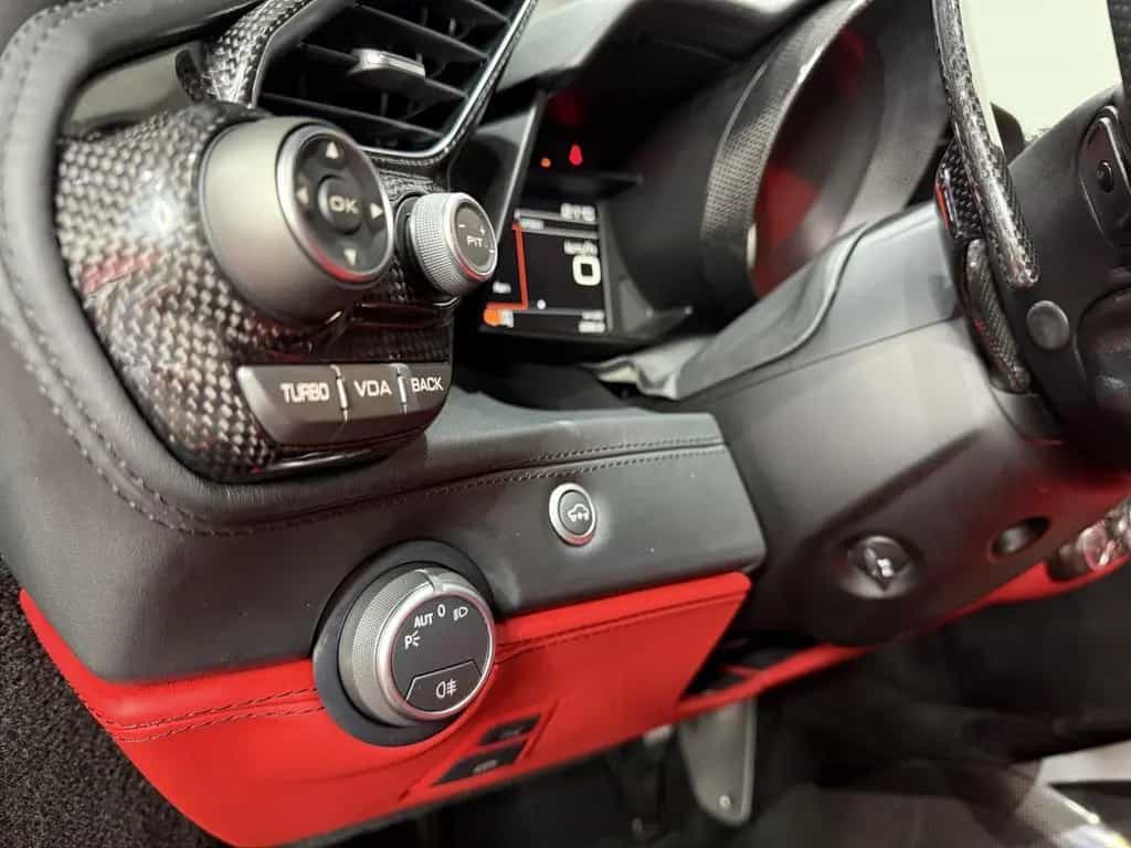 Ferrari 488 GTB Lift 2x Carbon Keramik RFK 03/2016-photo-19