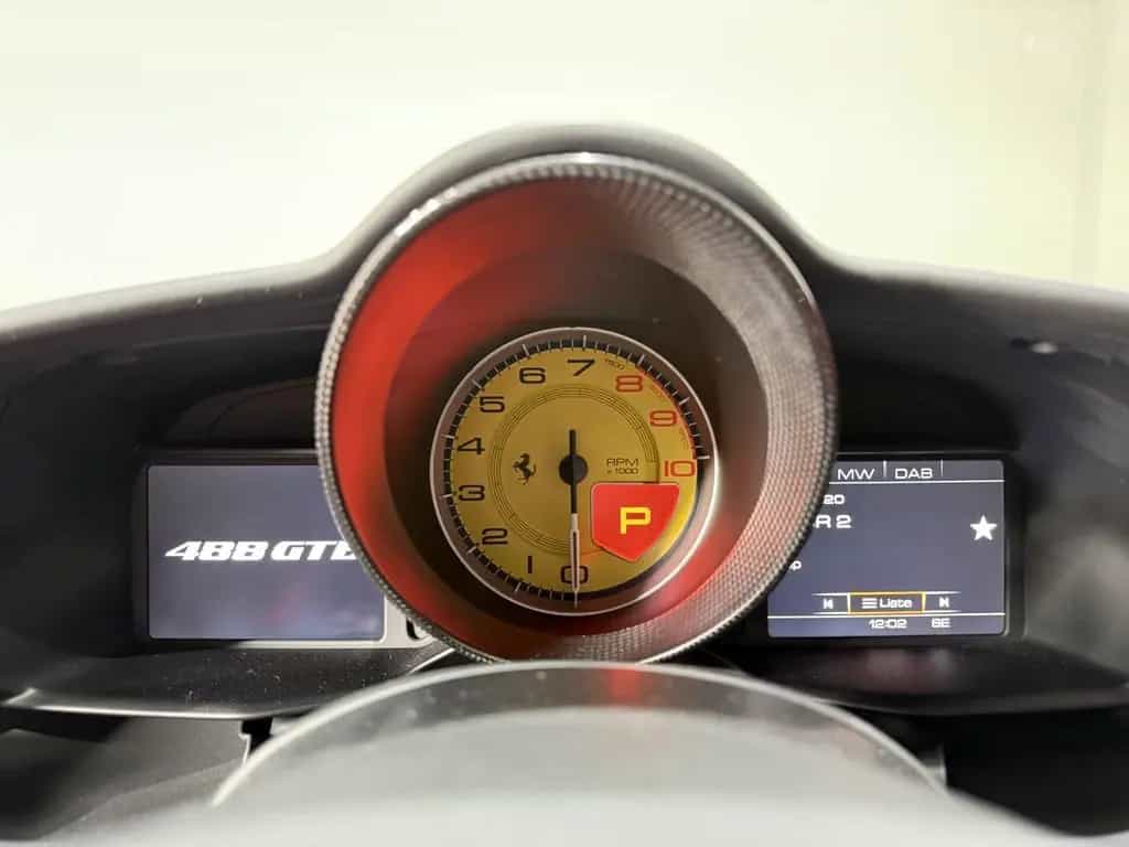 Ferrari 488 GTB Lift 2x Carbon Keramik RFK 03/2016-photo-22